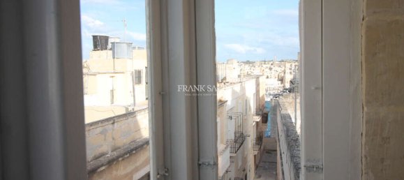 3 bedrooms Townhouse in Senglea, Malta No. 9929 5