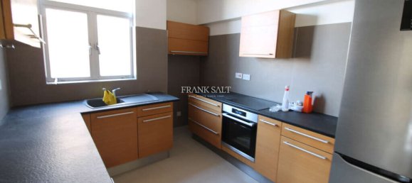 3 bedrooms Townhouse in Senglea, Malta No. 9929 8