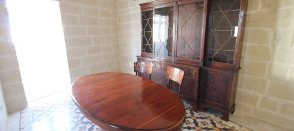 3 bedrooms Townhouse in Senglea, Malta No. 9929 6