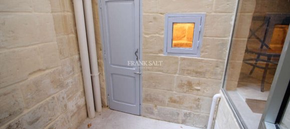 3 bedrooms Townhouse in Senglea, Malta No. 9929 18