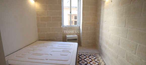 3 bedrooms Townhouse in Senglea, Malta No. 9929 11