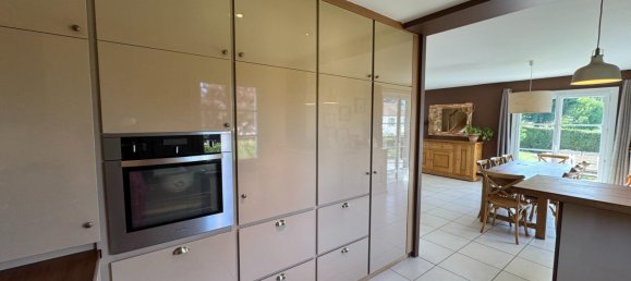 5 bedrooms House in Marines, France No. 291466 8