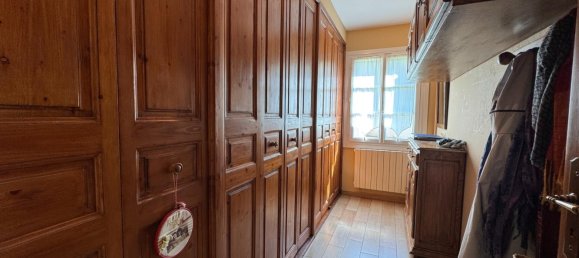 5 bedrooms House in Marines, France No. 291466 11