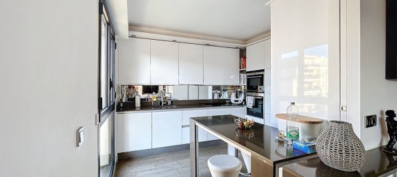 2 Schlafzimmer Wohnung in Courbevoie, France, Nr. 164399 7