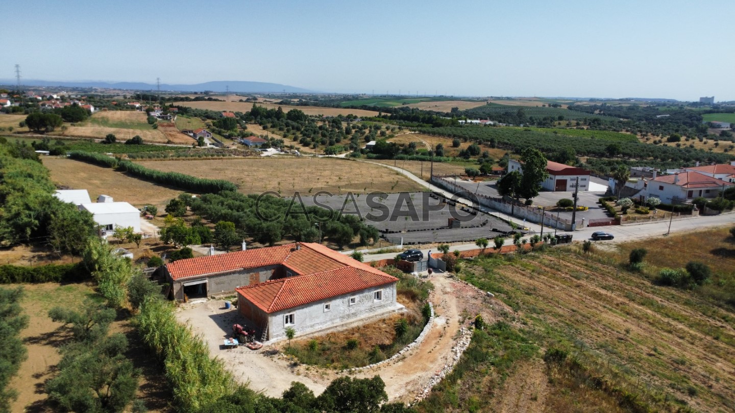 3 bedrooms House in Alcanhoes, Portugal No. 205372