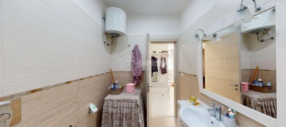 3 rooms Apartment in Casoria, Italy No. 177068 11