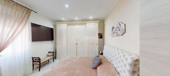 3 rooms Apartment in Casoria, Italy No. 177068 13