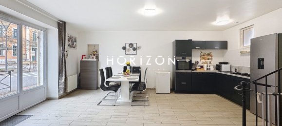 2 bedrooms Townhouse in Marlieux, France No. 267076 2