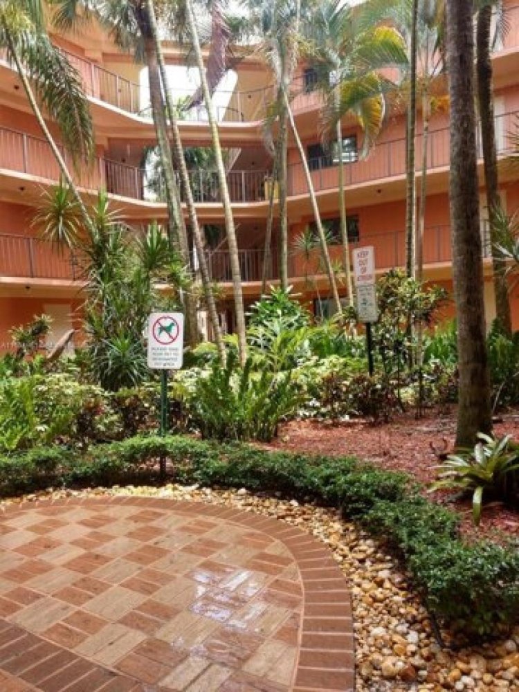 Casa de 2 dormitorios en Miami, USA No. 213932