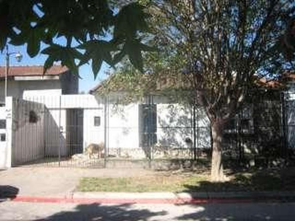 3 bedrooms House in Ituzaingo, Argentina No. 76305