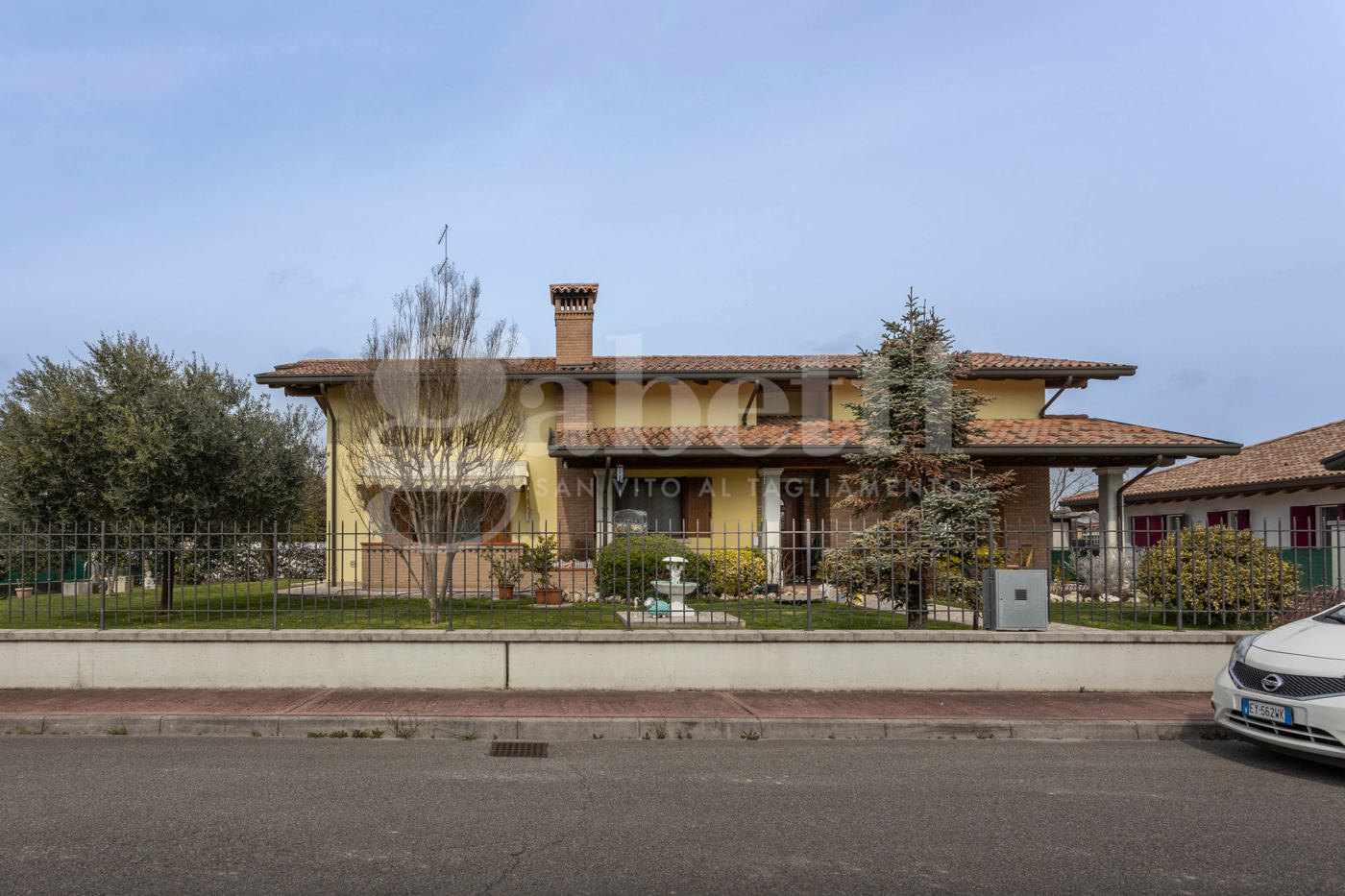 3 bedrooms Villa in Pordenone, Italy No. 56531