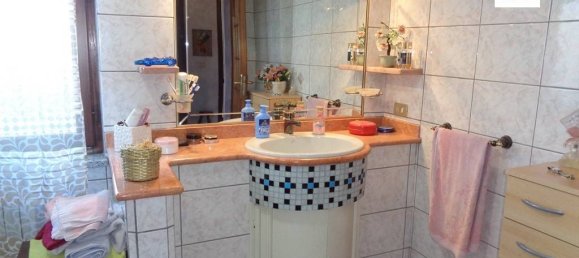 3 bedrooms Villa in Mappano, Italy No. 275176 24