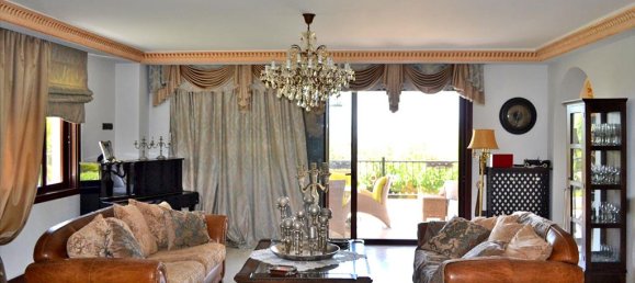 Gewerbliche Immobilien in Euboea, Greece 550m², Nr. 7062 6