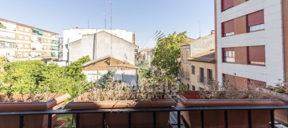 Dúplex de 4 dormitorios en Torrejón de Ardoz, Spain No. 167210 14