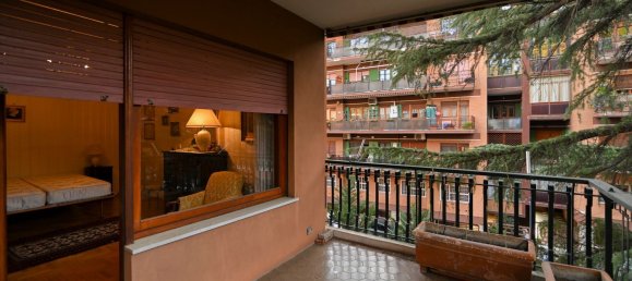 6 rooms Apartment in Rome, Italy No. 203068 24