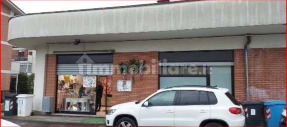 5 rooms Commercial property in Rivalta di Torino, Italy No. 372937 4