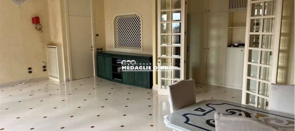 4 chambres Penthouse à Modena, Italy No. 20790 2