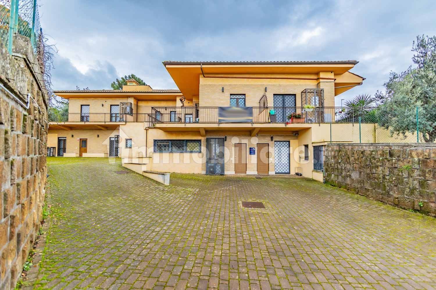 5-salle Bureau à Frascati, Italy No. 298642