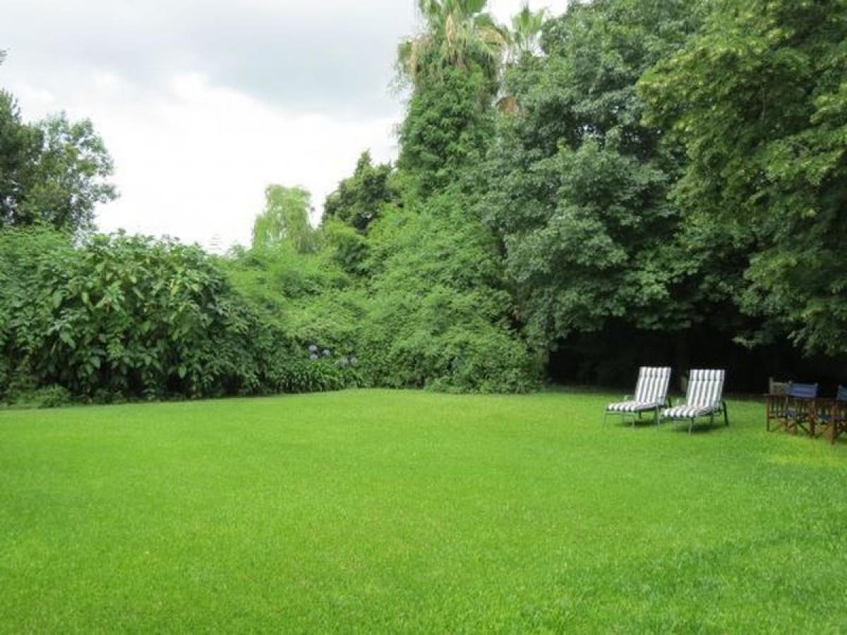 Casa de 4 dormitorios en Esteban Echeverría, Argentina No. 55867