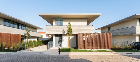 4 bedrooms Villa in Cascais, Portugal No. 103586 14