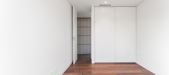 4 bedrooms Villa in Cascais, Portugal No. 103586 13