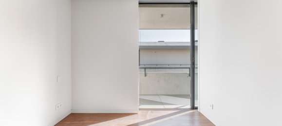 4 bedrooms Villa in Cascais, Portugal No. 103586 20