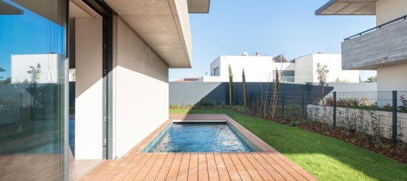4 bedrooms Villa in Cascais, Portugal No. 103586 29