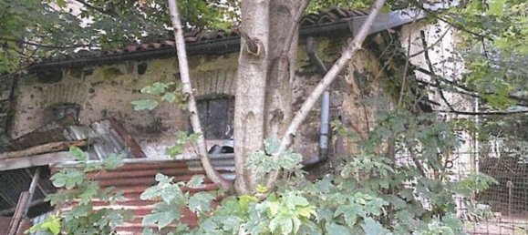 3 bedrooms House in Donato, Italy No. 381120 10