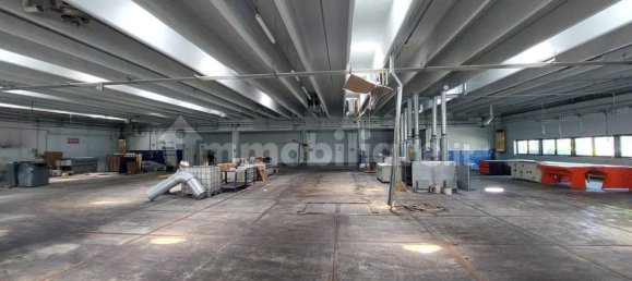 3500m² Warehouse in Peschiera Borromeo, Italy No. 311099 6