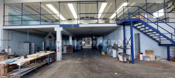 3500m² Warehouse in Peschiera Borromeo, Italy No. 311099 13