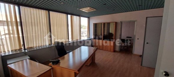 3500m² Warehouse in Peschiera Borromeo, Italy No. 311099 2