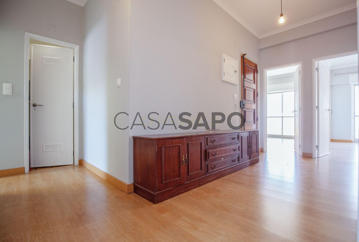 Квартира с 3 спальнями в Одивелаш, Португалия № 350092