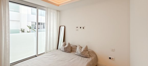 Apartamento de 2 dormitorios en Estepona, Spain No. 146677 35