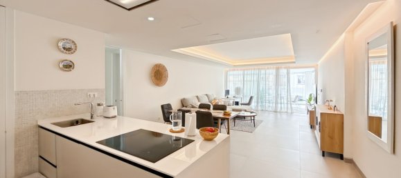 Apartamento de 2 dormitorios en Estepona, Spain No. 146677 11