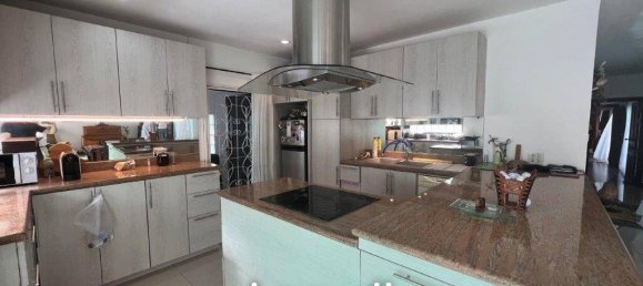 5 bedrooms Villa in Hua Hin, Thailand No. 21977 4