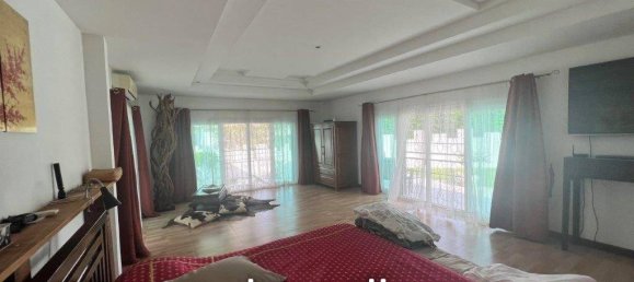 5 bedrooms Villa in Hua Hin, Thailand No. 21977 7