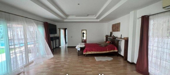 5 bedrooms Villa in Hua Hin, Thailand No. 21977 9