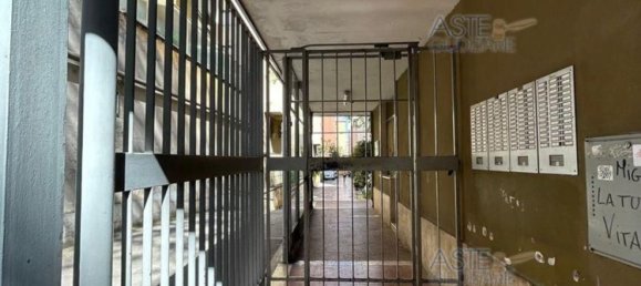 3 rooms Apartment in Rome, Italy No. 190310 14