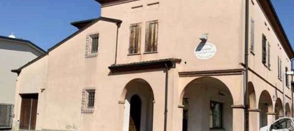 6 bedrooms Apartment in Curtatone, Italy No. 363440 3