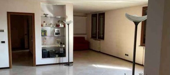 6 bedrooms Apartment in Curtatone, Italy No. 363440 8