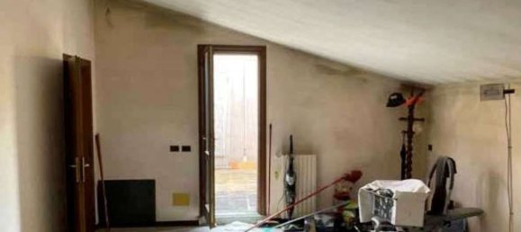 6 bedrooms Apartment in Curtatone, Italy No. 363440 17