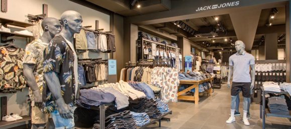 Здание с 4 спальнями в Росток, Германия № 108539 9