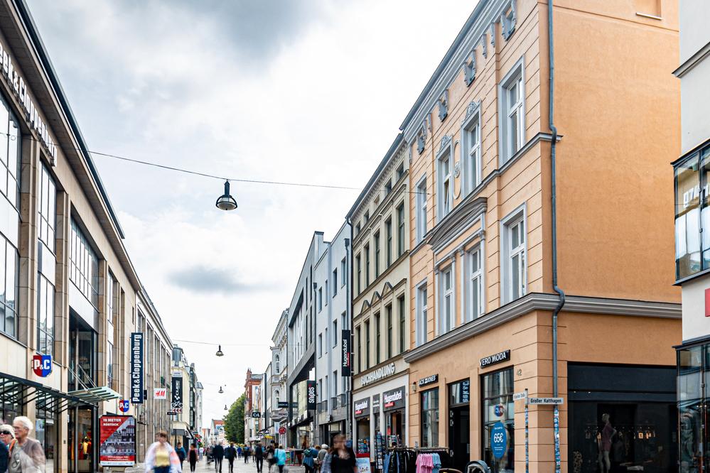 Здание с 4 спальнями в Росток, Германия № 108539