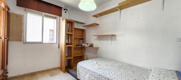 Apartamento de 4 dormitorios en Estepona, Spain No. 185327 10