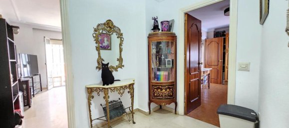 Apartamento de 4 dormitorios en Estepona, Spain No. 185327 2