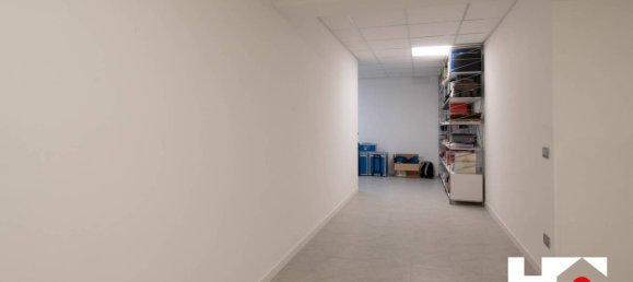 1 room Commercial property in Ospitaletto, Italy No. 58539 13