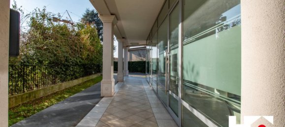 1 room Commercial property in Ospitaletto, Italy No. 58539 21