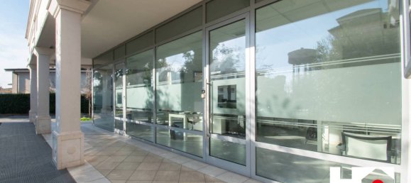 1 room Commercial property in Ospitaletto, Italy No. 58539 19