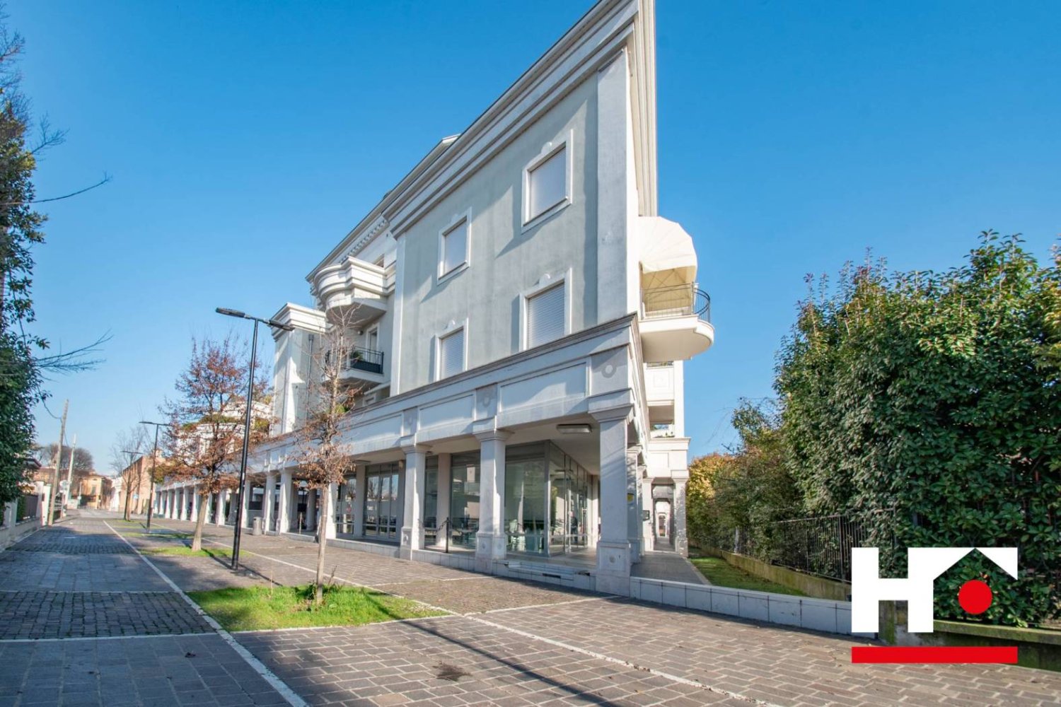 1 room Commercial property in Ospitaletto, Italy No. 58539