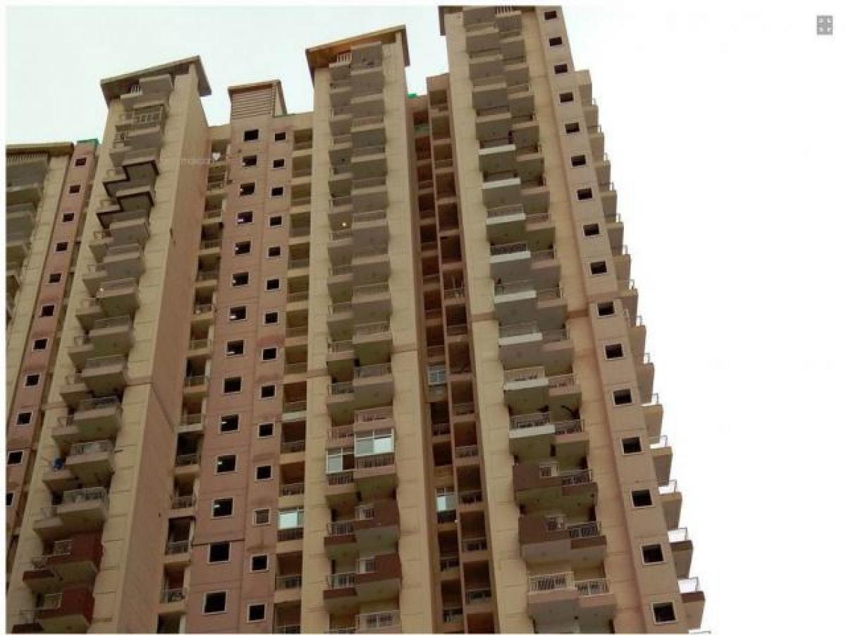 2 bedrooms House in Noida, India No. 66458